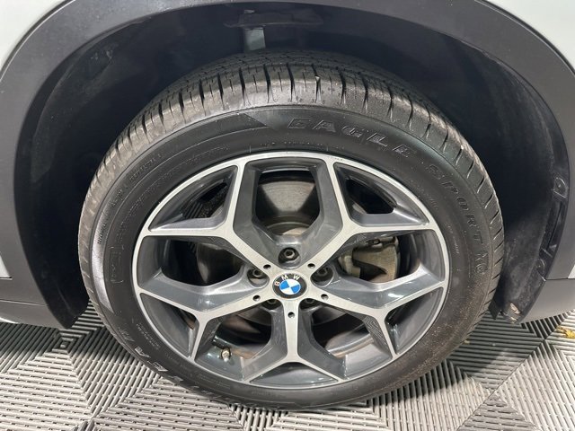 Used 2017 BMW X1 xDrive28i image 9