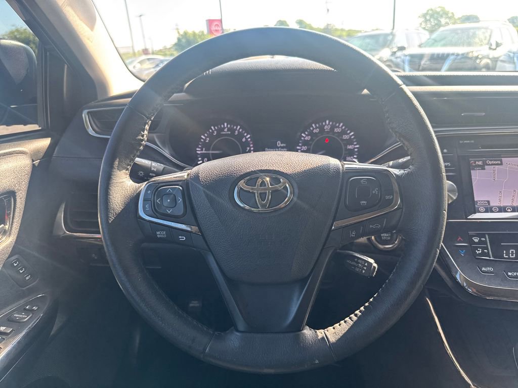 Used 2017 Toyota Avalon XLE Premium image 24