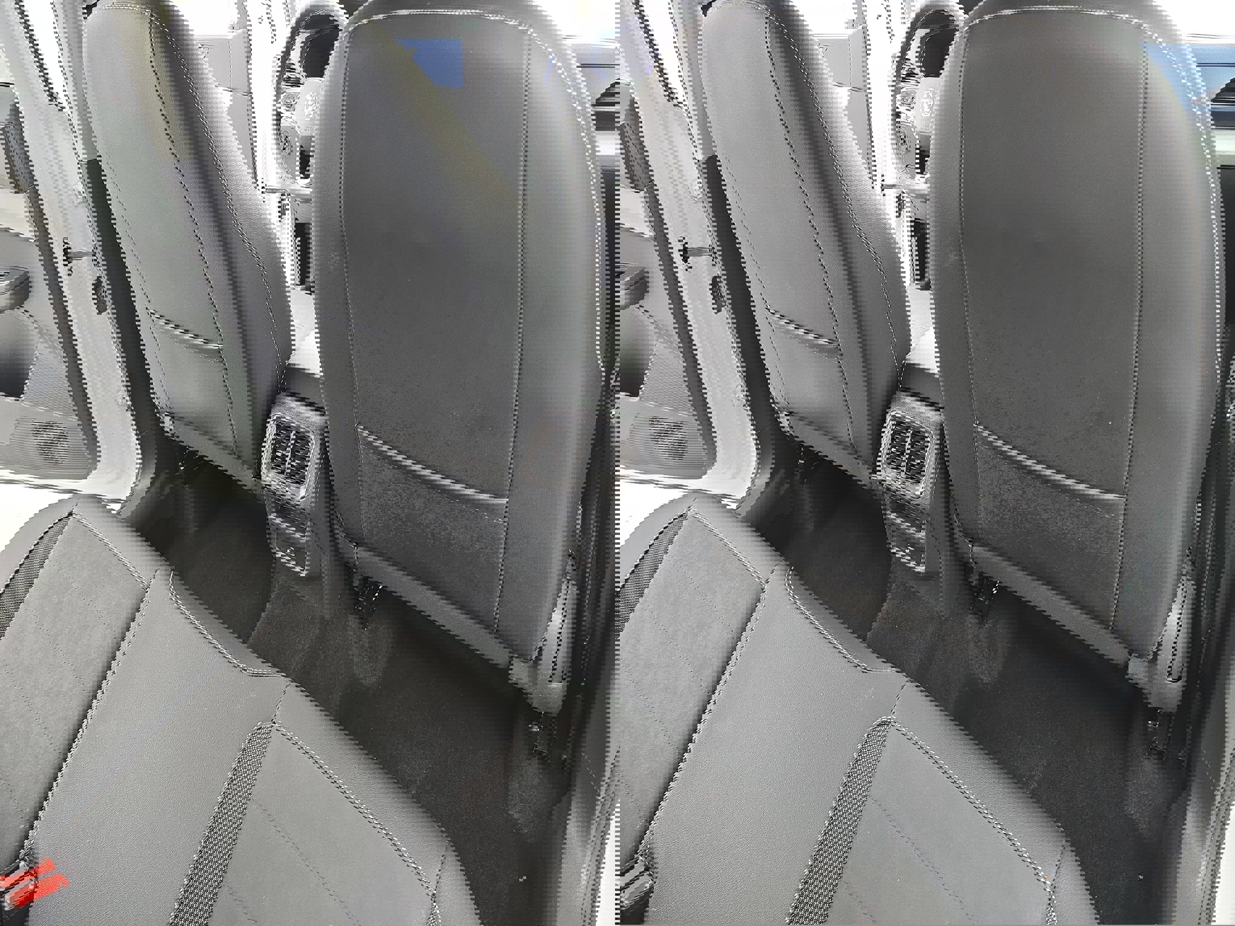 Certified 2022 Volkswagen Taos SE w/ IQ.Drive SE Package image 11