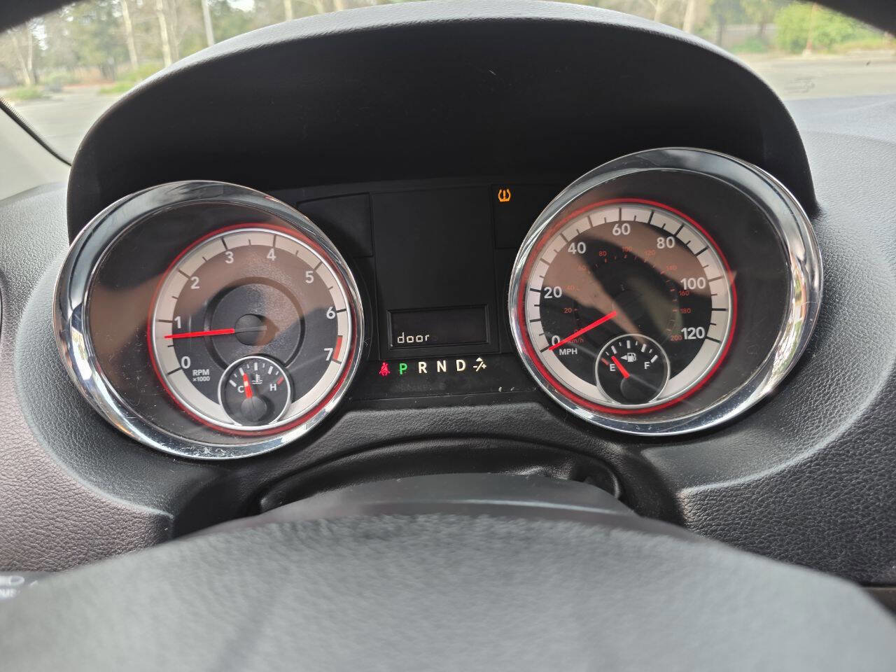 Used 2015 Dodge Grand Caravan SXT image 21