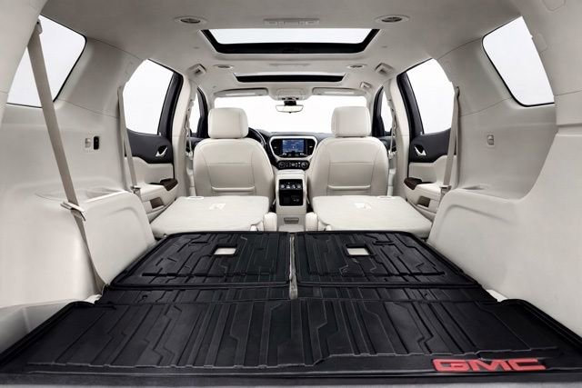 Used 2021 GMC Acadia Denali w/ Denali Ultimate Package image 10