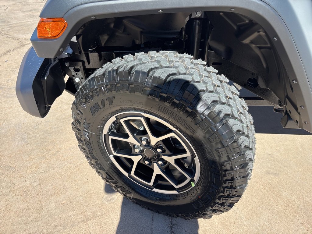 New 2025 Jeep Gladiator Rubicon w/ Convenience Group image 9