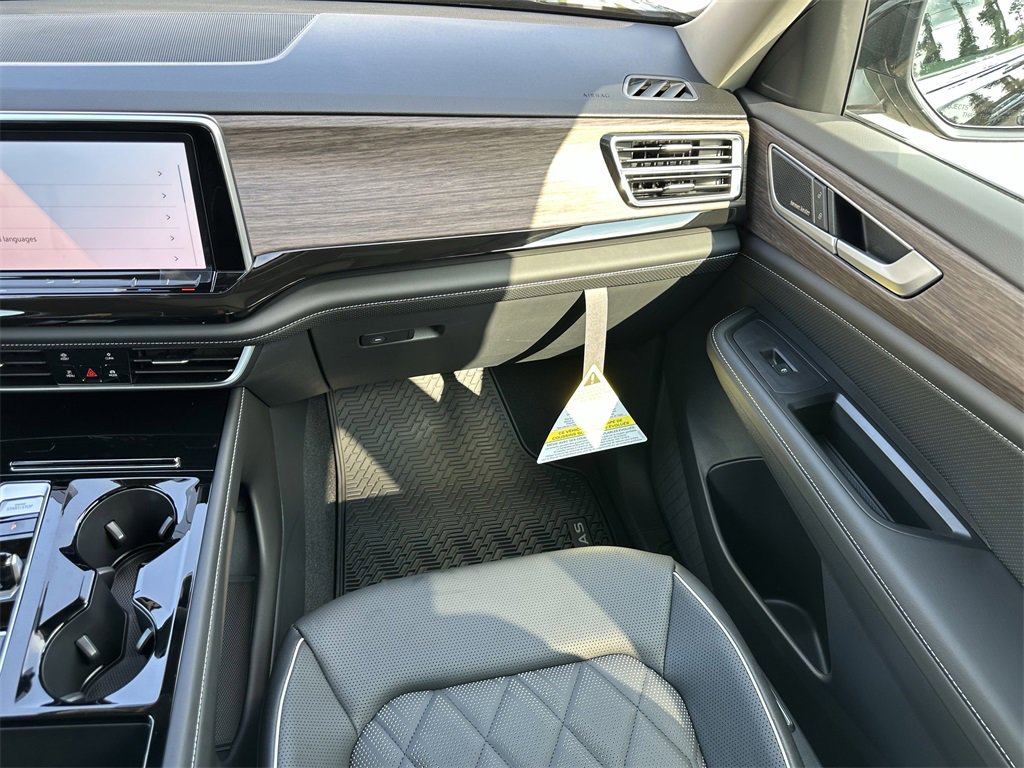 New 2026 Volkswagen Atlas SEL Premium R-Line image 17