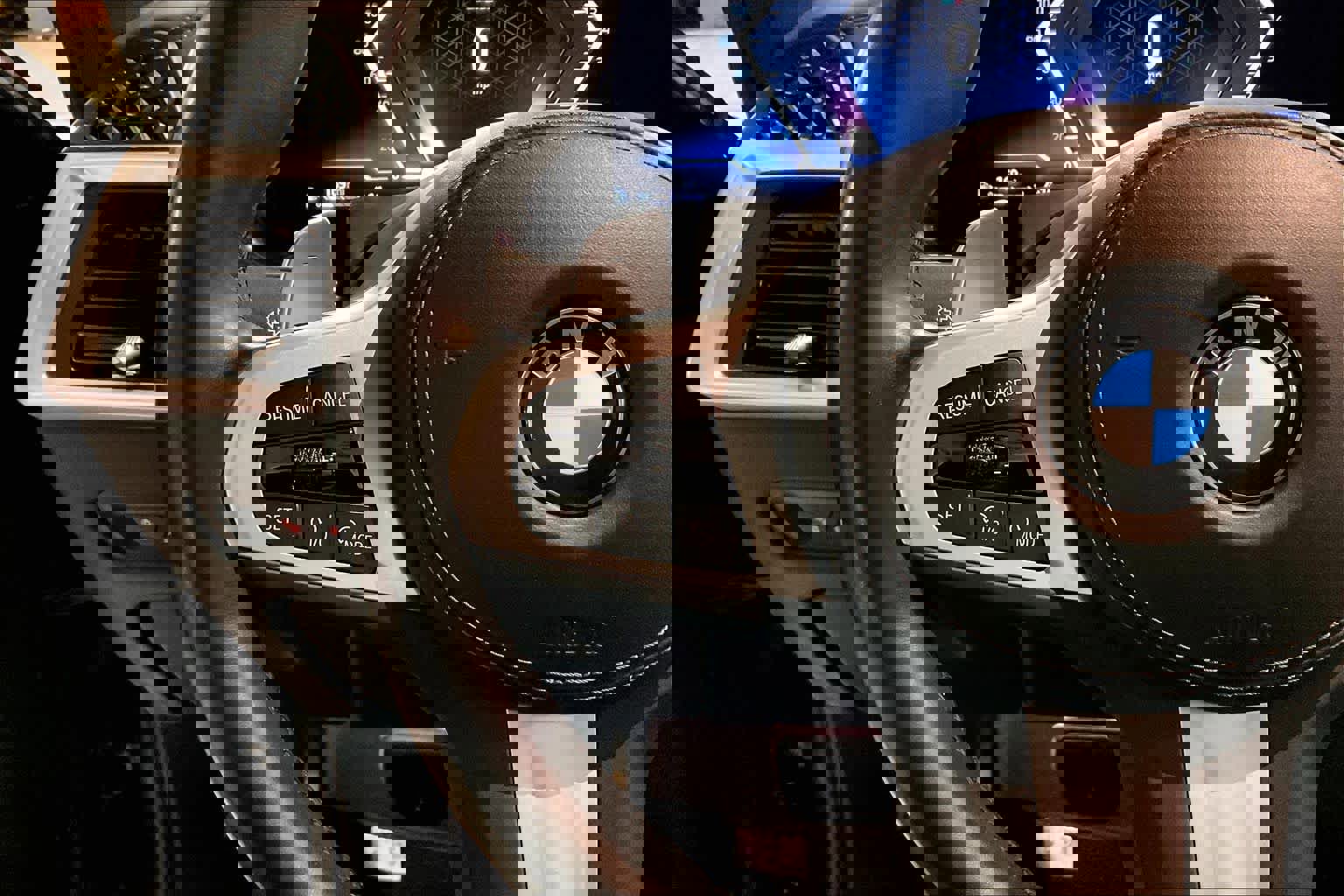 Certified 2024 BMW X5 xDrive40i w/ M Sport Package image 23