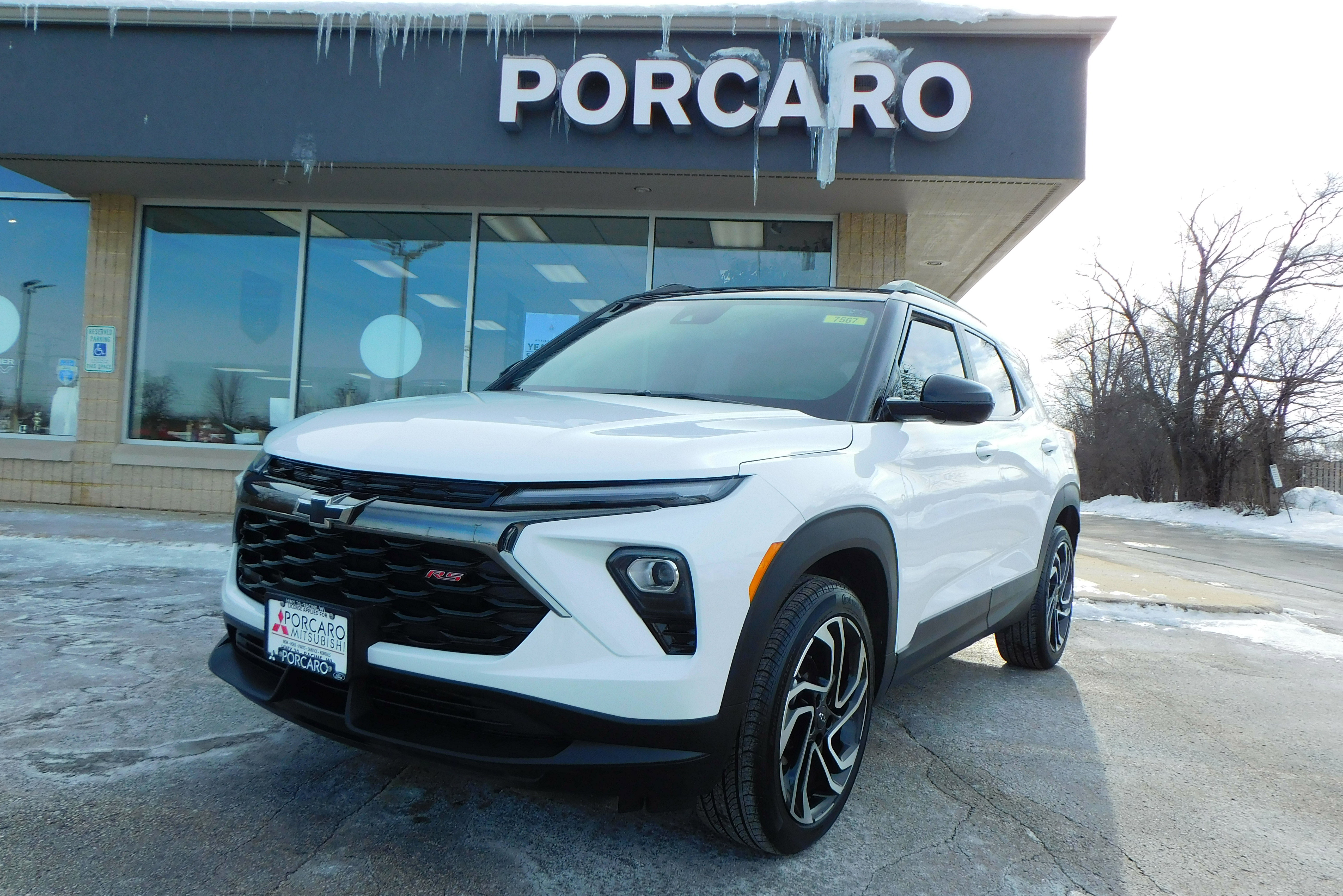 Used 2024 Chevrolet TrailBlazer RS w/ Convenience Package image 1