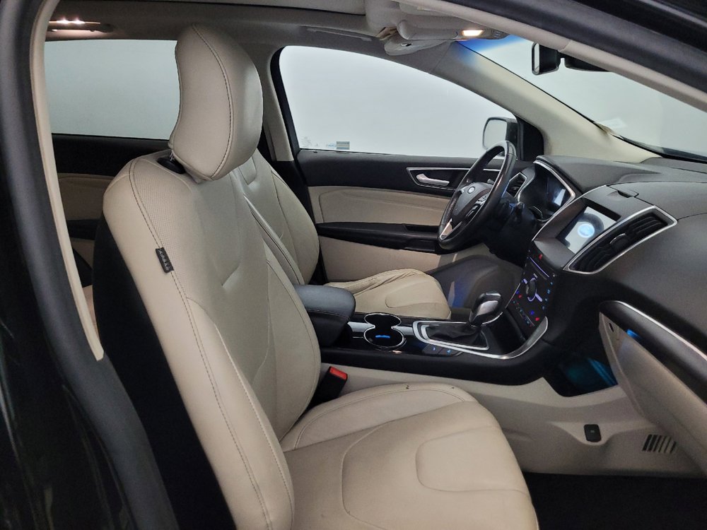 Used 2016 Ford Edge Titanium w/ Equipment Group 302A AWD/4WD image 21