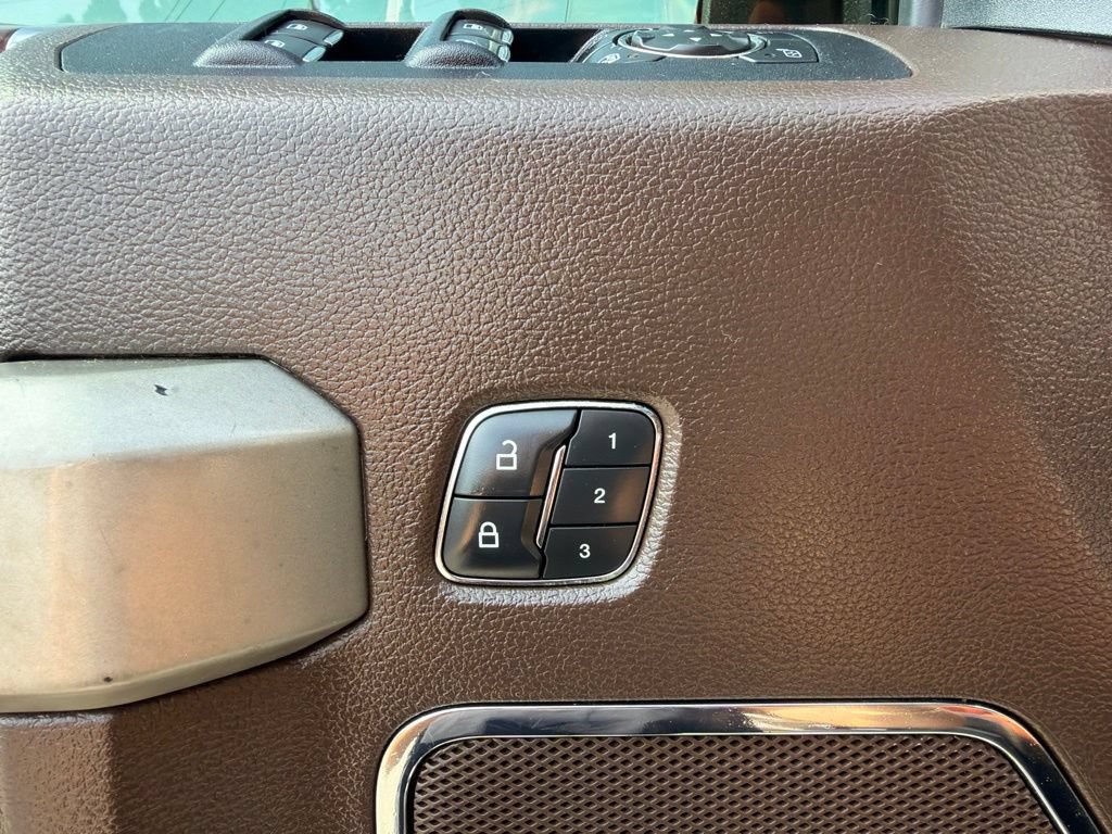 Used 2019 Ford F150 King Ranch w/ Equipment Group 601A Luxury AWD/4WD image 31