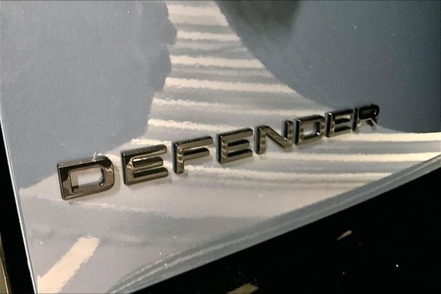 Certified 2024 Land Rover Defender 110 X-Dynamic SE AWD/4WD image 7