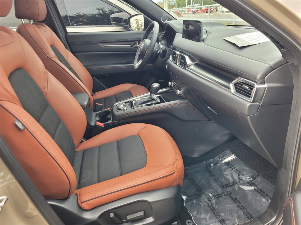 Certified 2025 MAZDA CX-5 Carbon Edition image 17