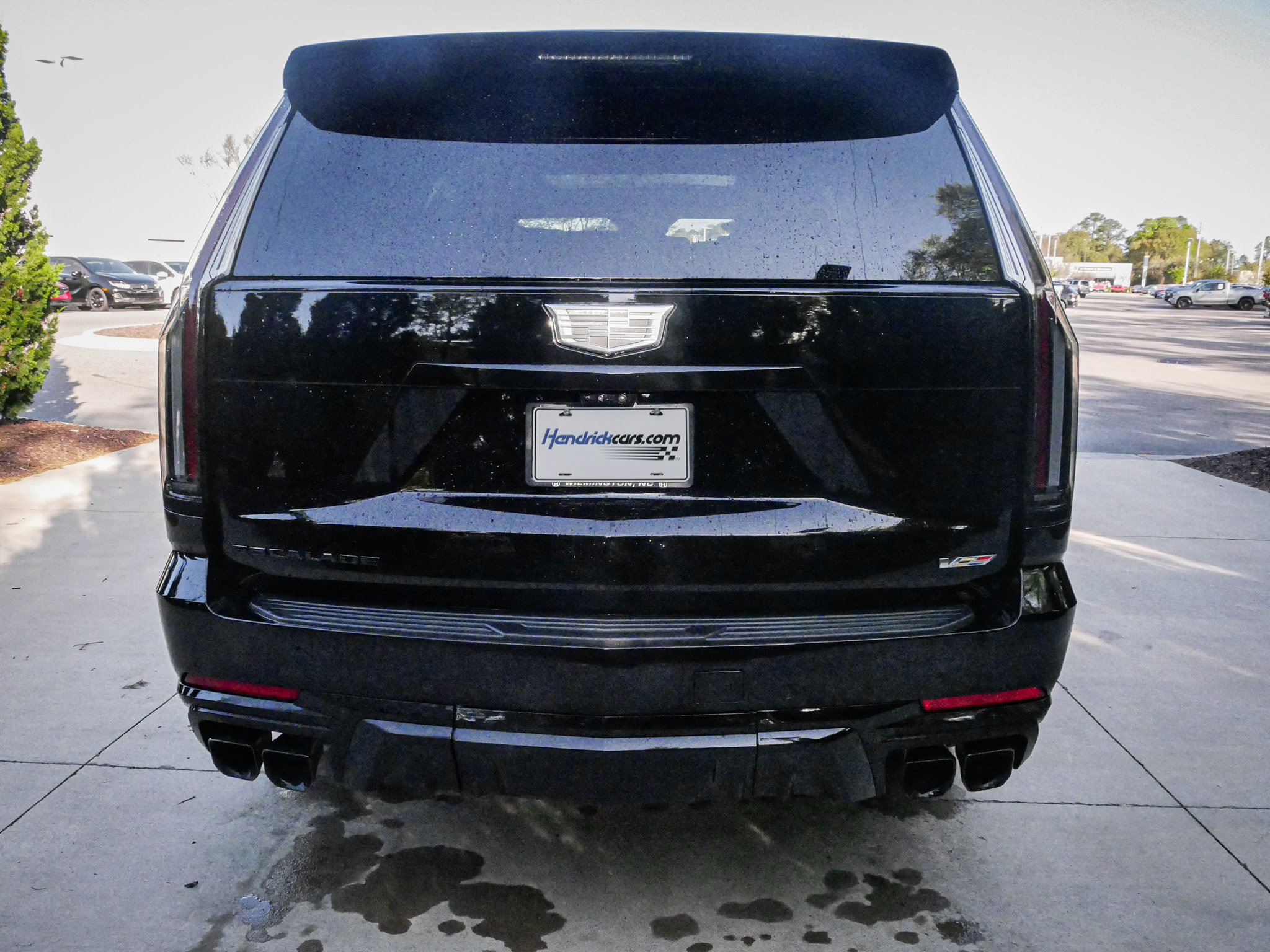 Used 2026 Cadillac Escalade V w/ LPO, ONYX Package AWD/4WD image 9