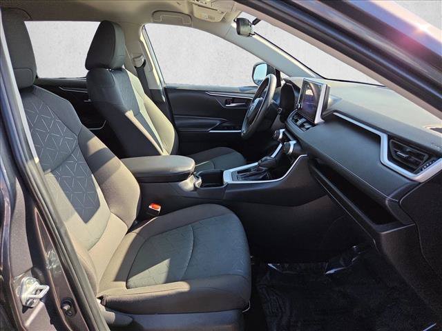 Used 2024 Toyota RAV4 XLE FWD image 19