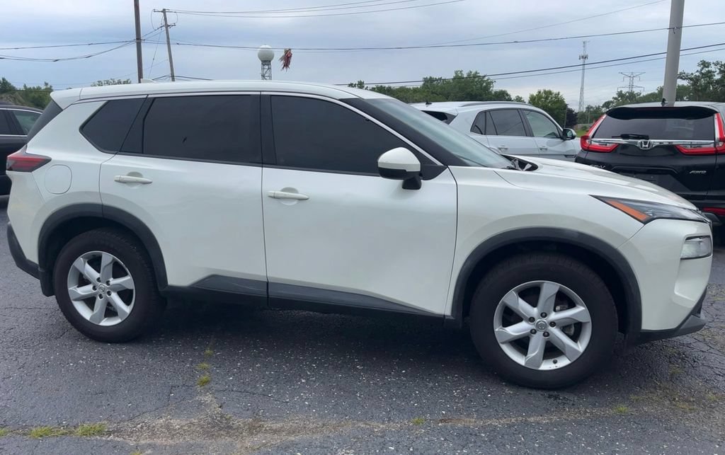 Used 2022 Nissan Rogue SV AWD/4WD image 6