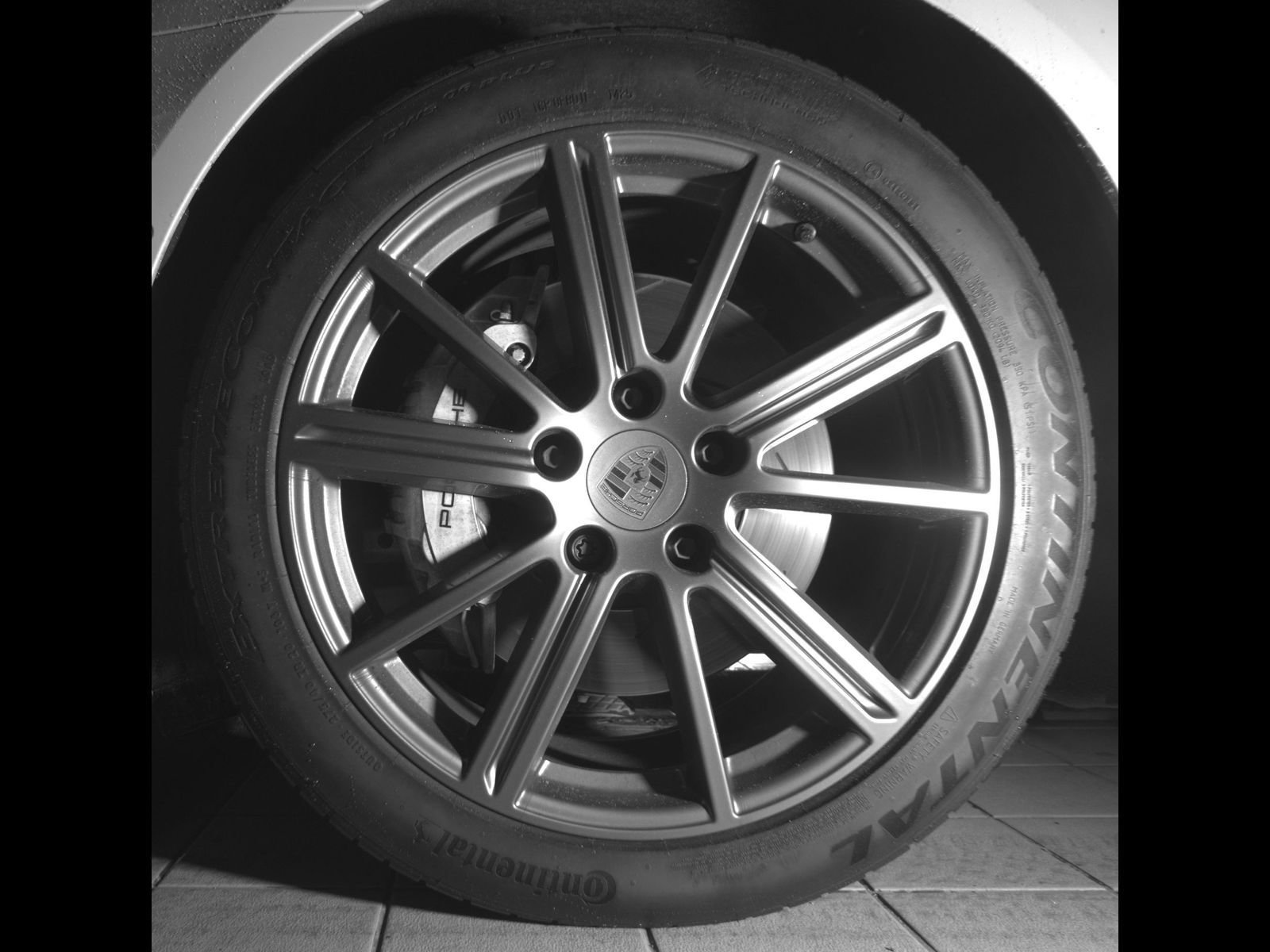 Used 2024 Porsche Panamera RWD image 10