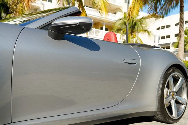 Used 2021 Porsche 911 Carrera image 9