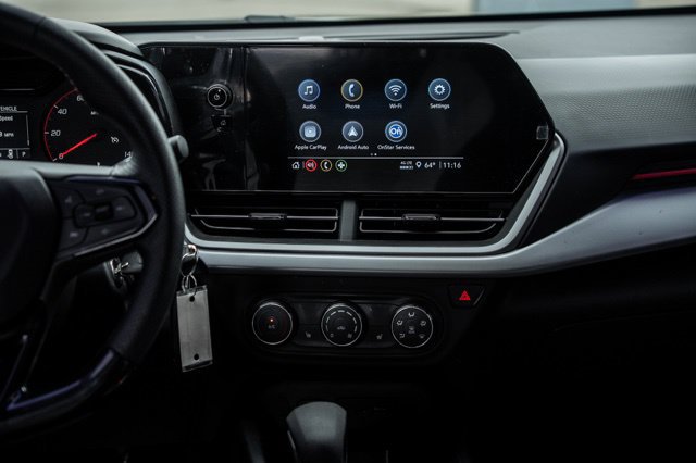 Used 2024 Chevrolet Trax RS FWD image 19