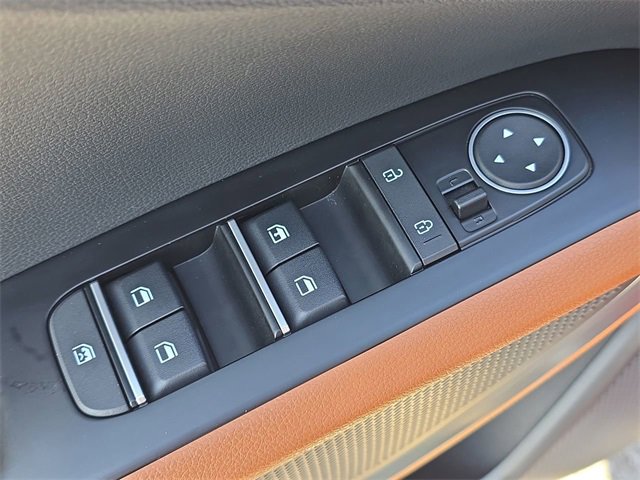 Used 2025 Kia Soul EX image 15