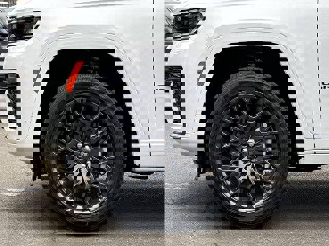 New 2026 Jeep Grand Cherokee L Summit image 7