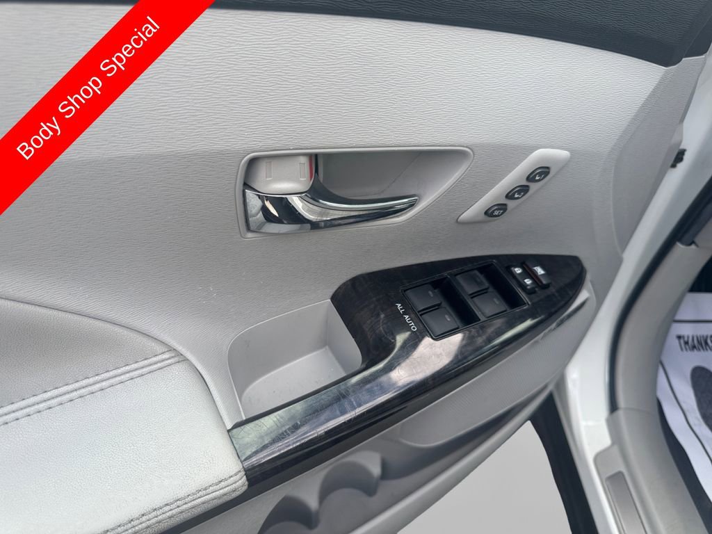 Used 2013 Toyota Venza Limited image 14