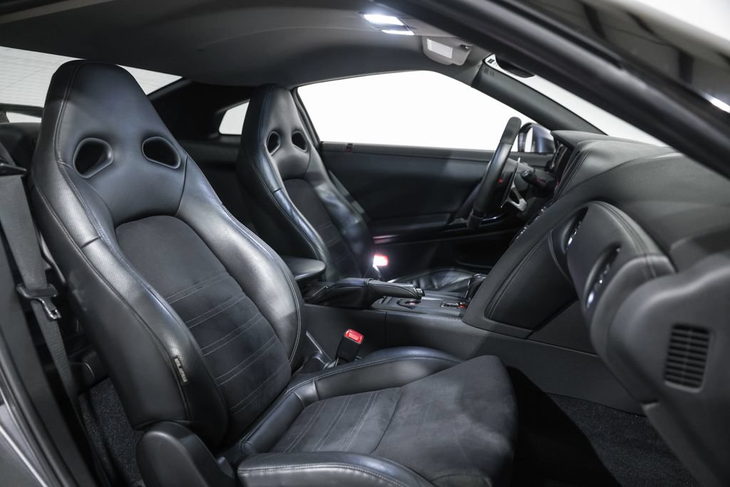 Used 2013 Nissan GT-R Premium AWD/4WD image 24