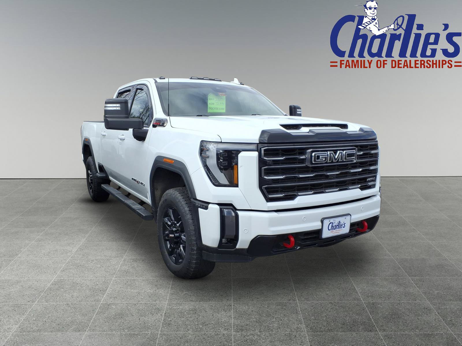 Used 2024 GMC Sierra 2500 AT4 w/ AT4 Preferred Package AWD/4WD image 3