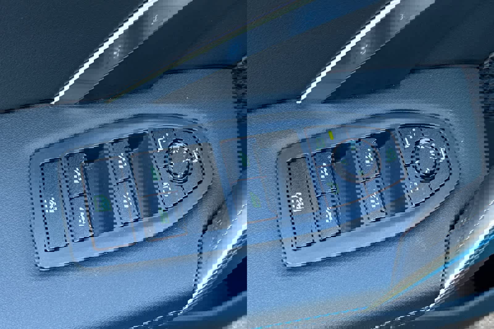 Used 2025 BMW X1 M35i image 13