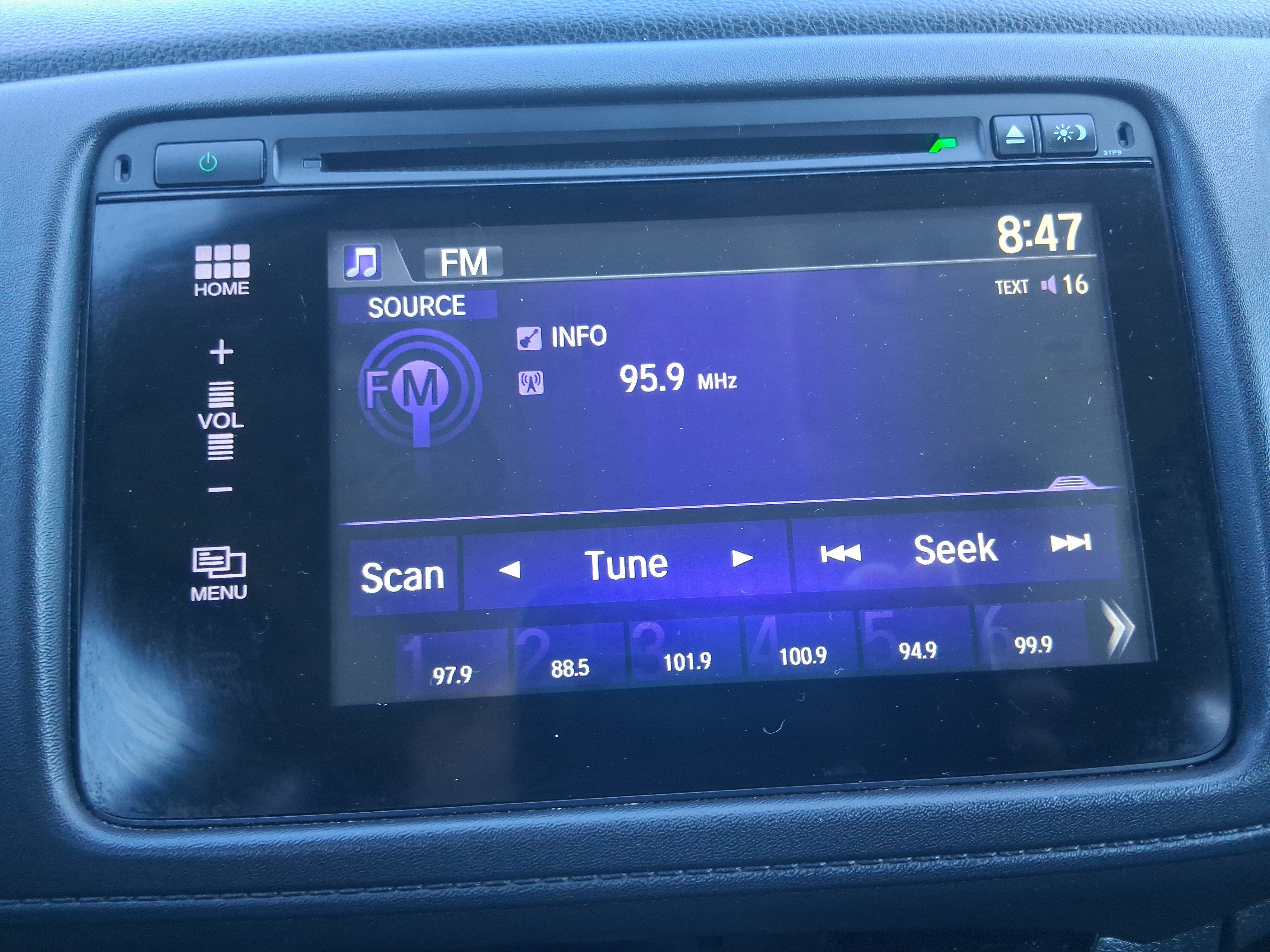 Used 2018 Honda HR-V EX image 25