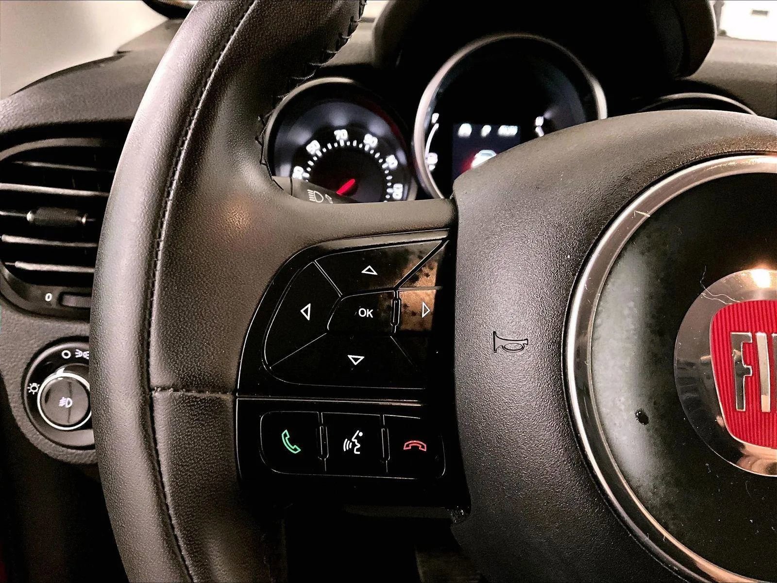 Used 2016 FIAT 500X Lounge image 18