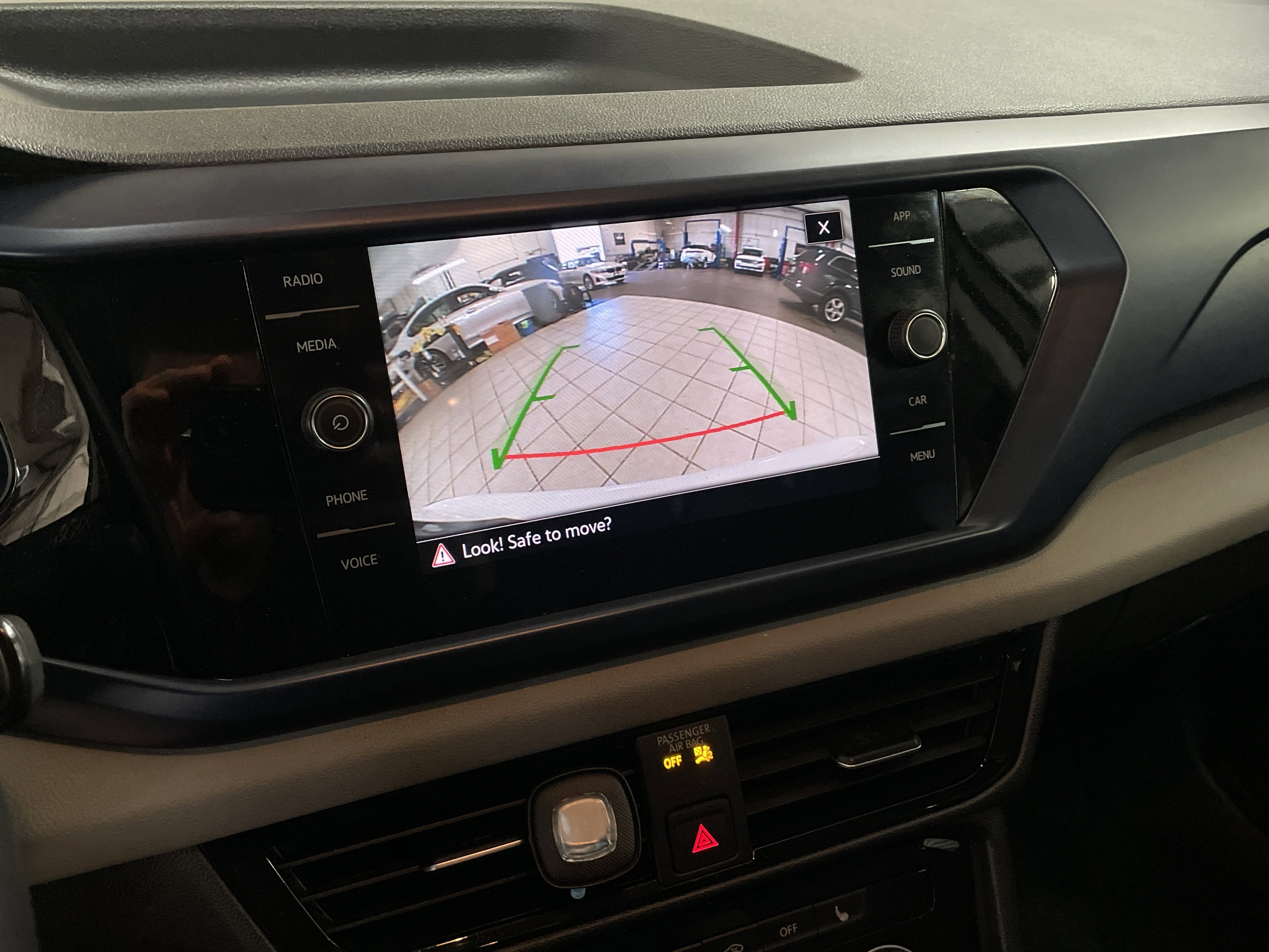 Used 2023 Volkswagen Taos SE w/ Black Wheel Package FWD image 13