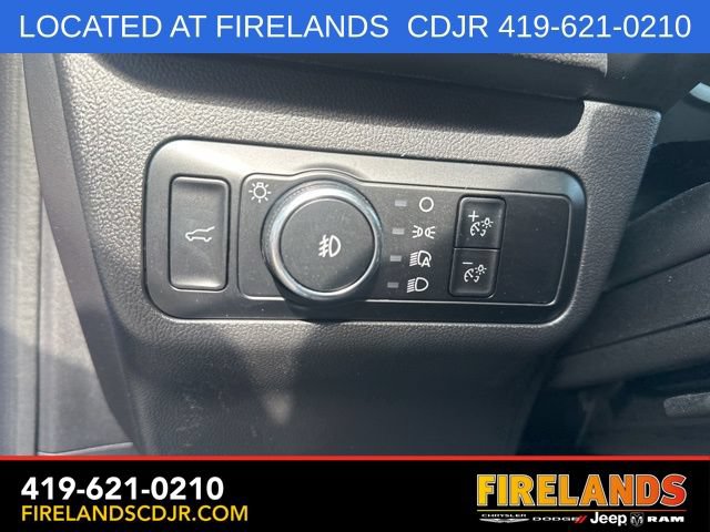 Used 2023 Ford Escape ST-Line Select AWD/4WD image 22