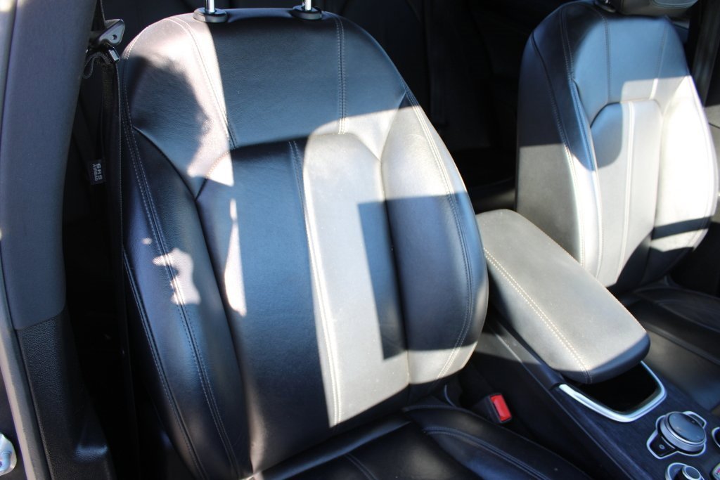 Used 2022 Alfa Romeo Stelvio Sprint image 29