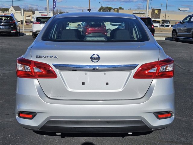 Used 2019 Nissan Sentra S image 6