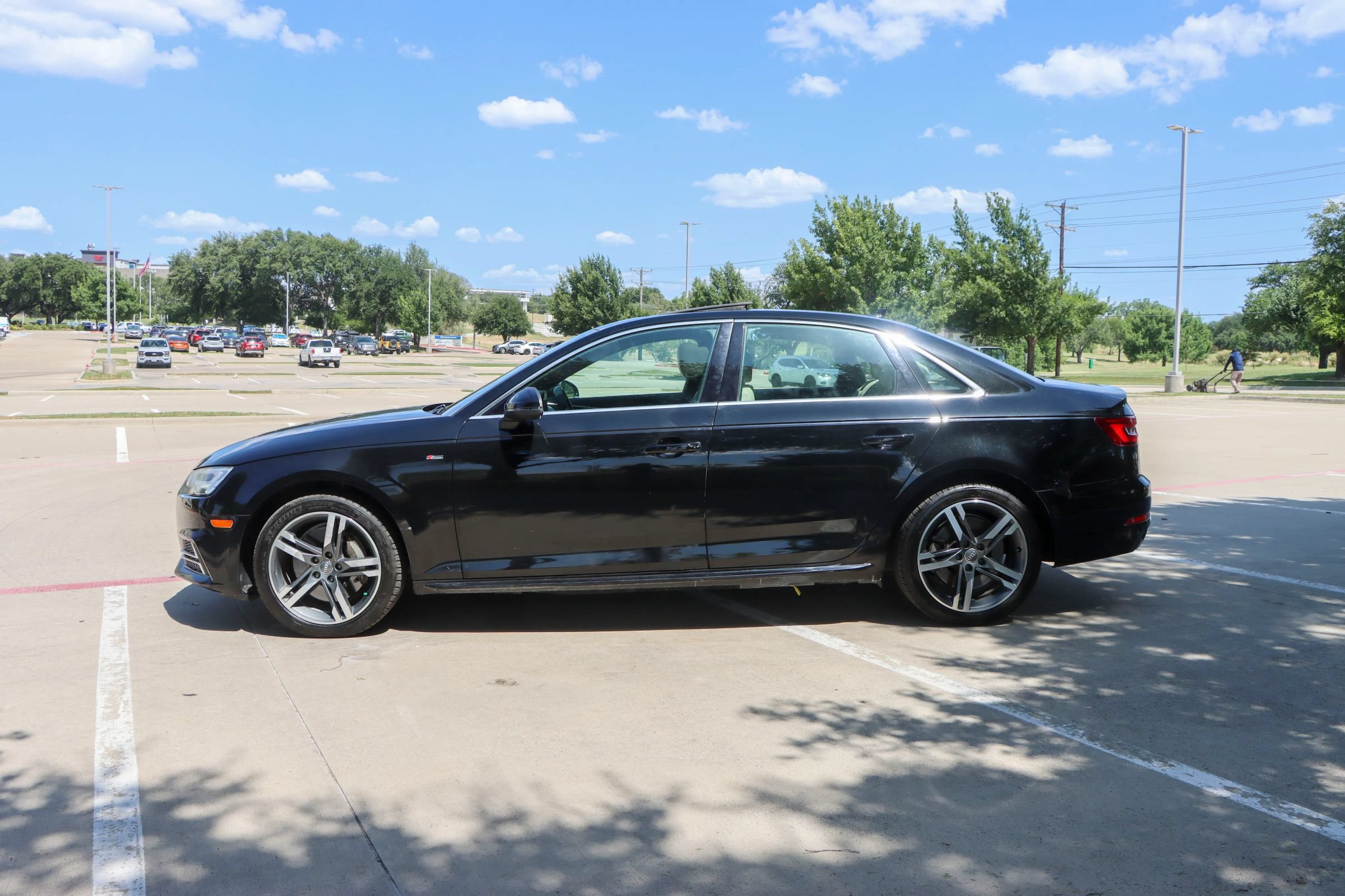 Used 2017 Audi A4 2.0T Premium Plus w/ Premium Plus Package AWD/4WD image 4