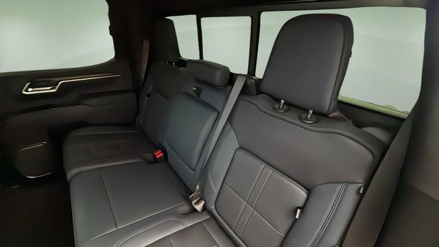 Used 2025 Chevrolet Silverado 1500 High Country image 17