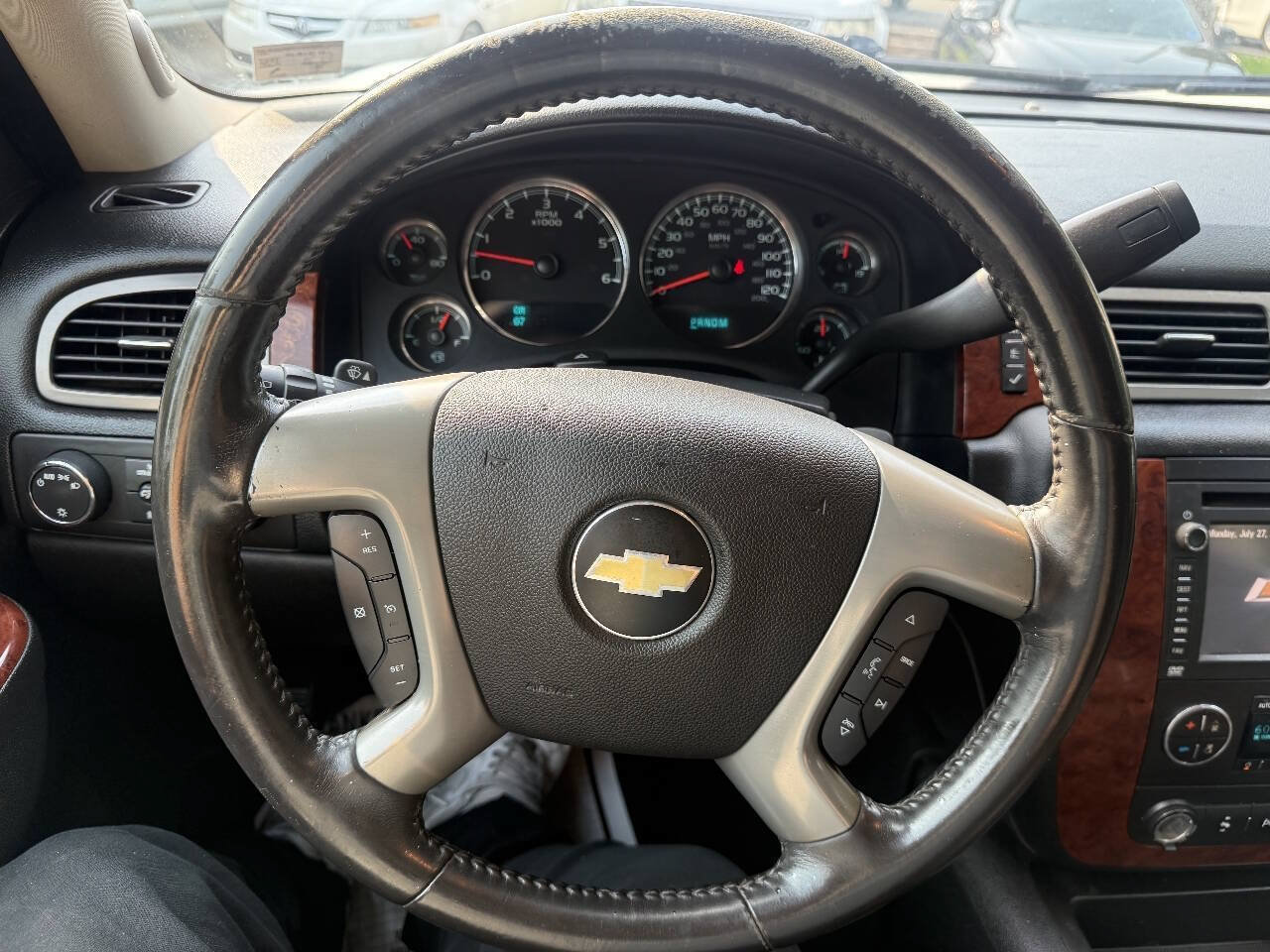 Used 2012 Chevrolet Suburban LT AWD/4WD image 12