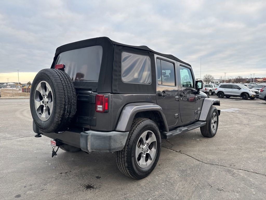 Used 2017 Jeep Wrangler Unlimited Sahara image 7