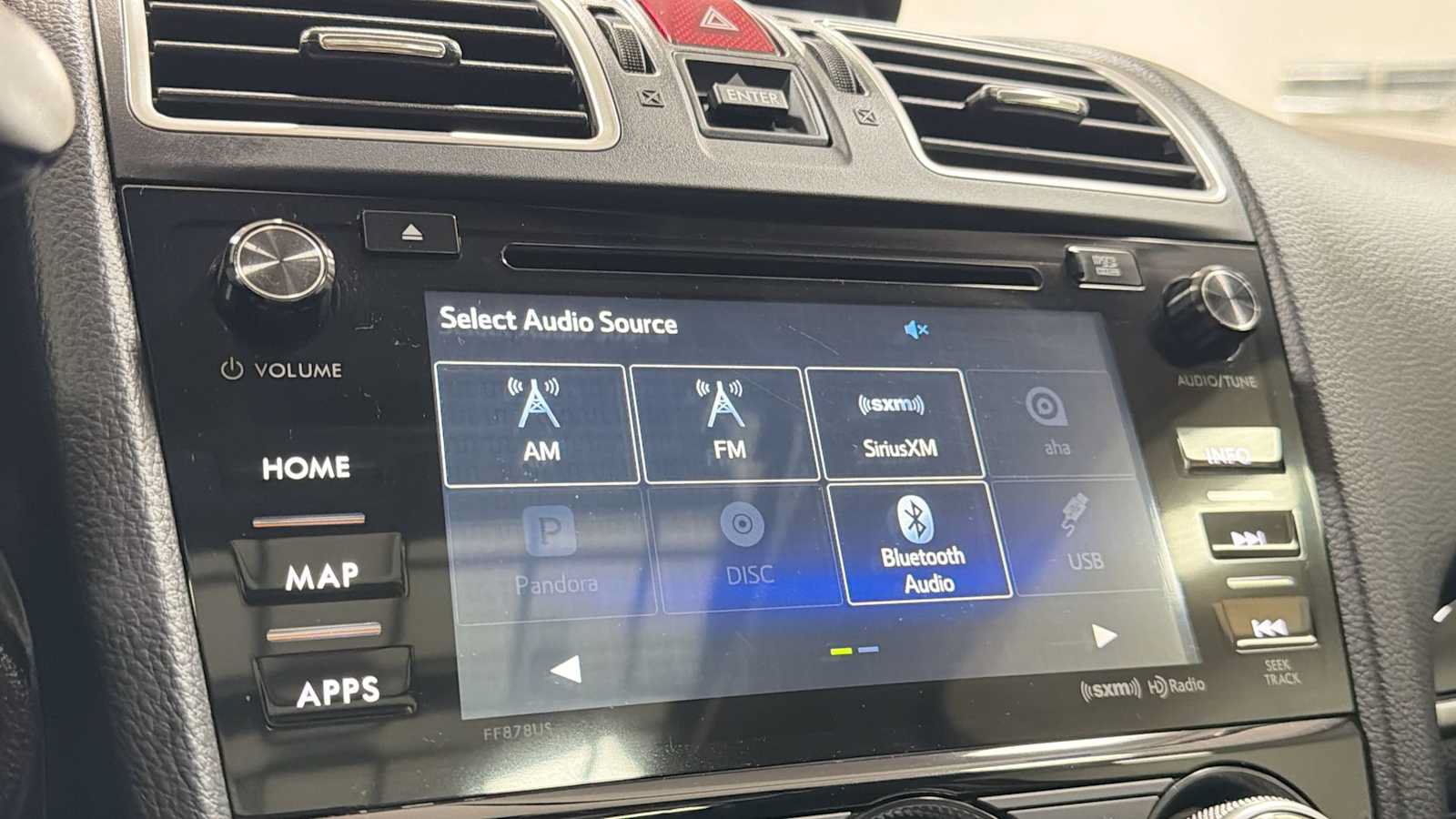 Used 2017 Subaru Forester 2.5i Touring AWD/4WD image 18