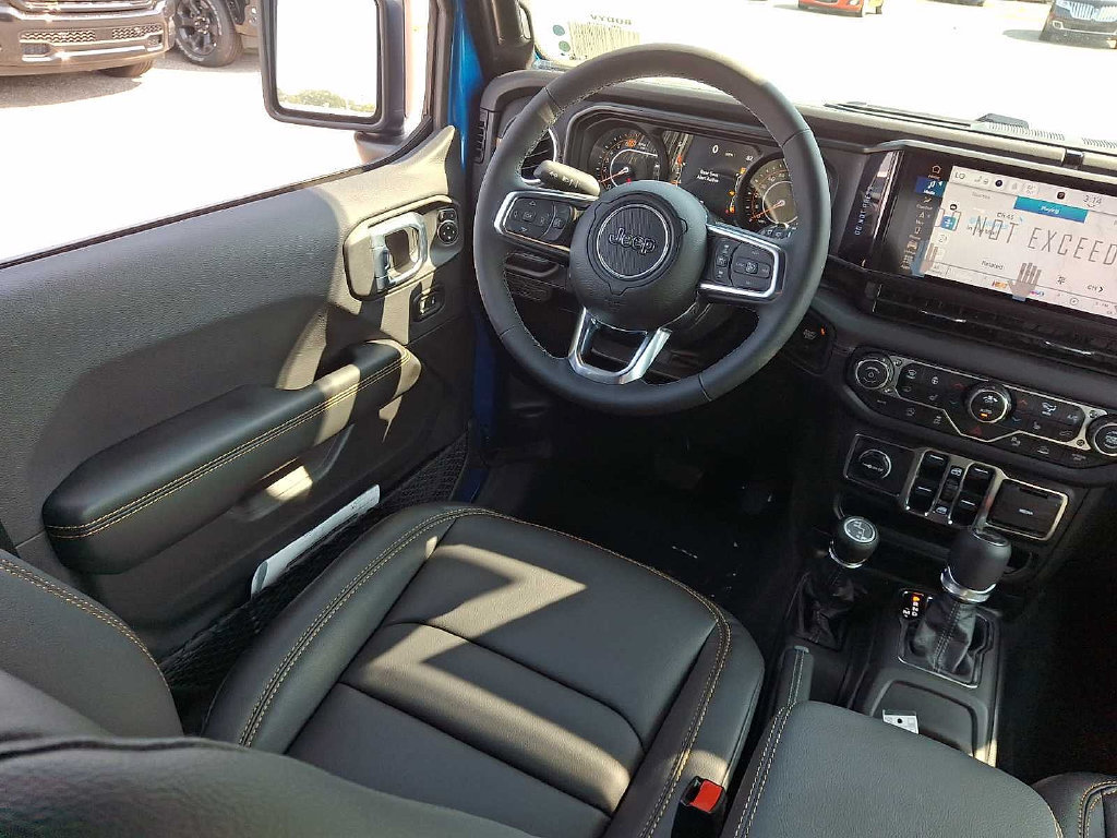 New 2027 Jeep Wrangler Unlimited Sahara w/ Whitecap Package AWD/4WD image 10