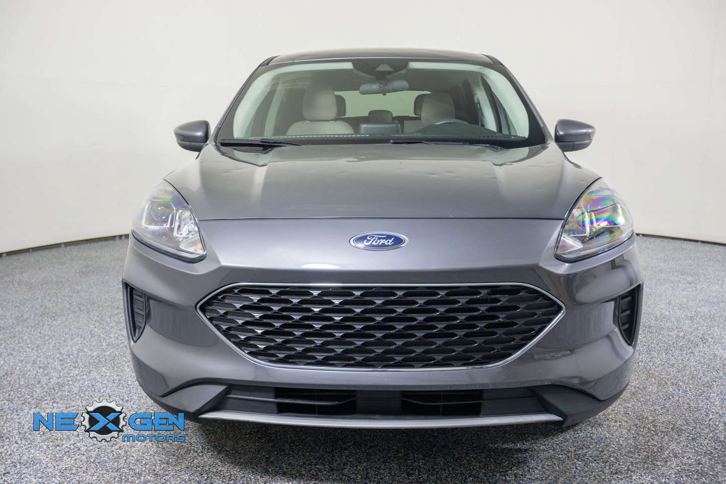Used 2021 Ford Escape SE FWD image 3