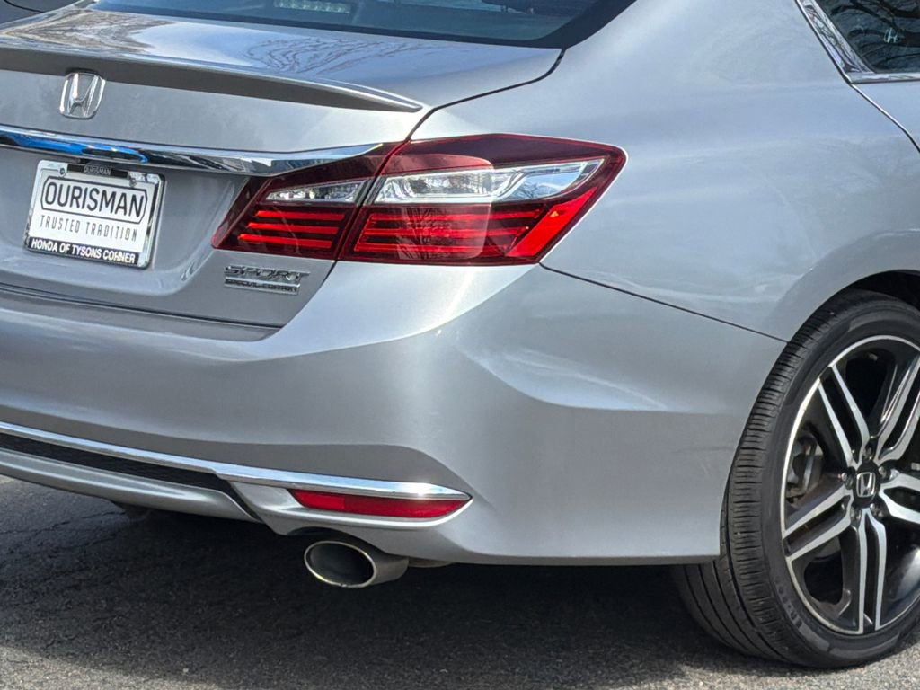 Used 2017 Honda Accord Sport Special Edition image 7