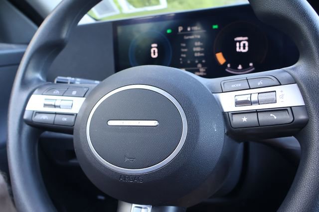 Used 2024 Hyundai Kona SE AWD/4WD image 13