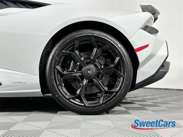 Used 2023 Lamborghini Huracan Tecnica image 37