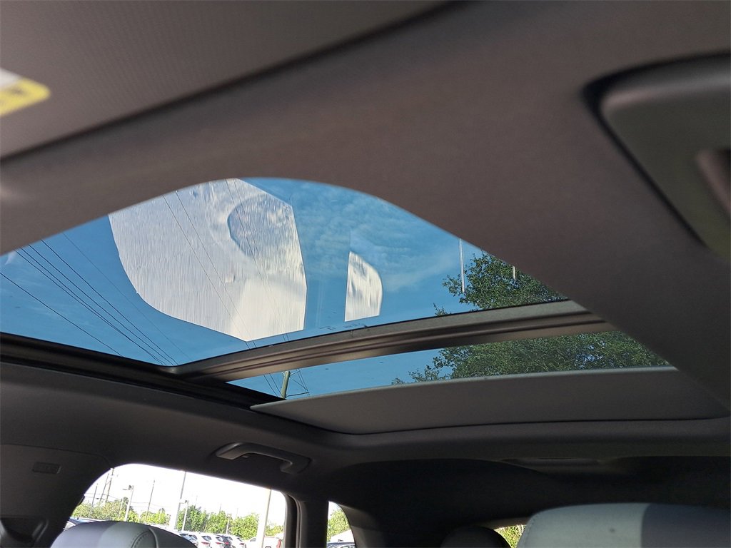 New 2025 Audi Q3 2.0T Premium image 16