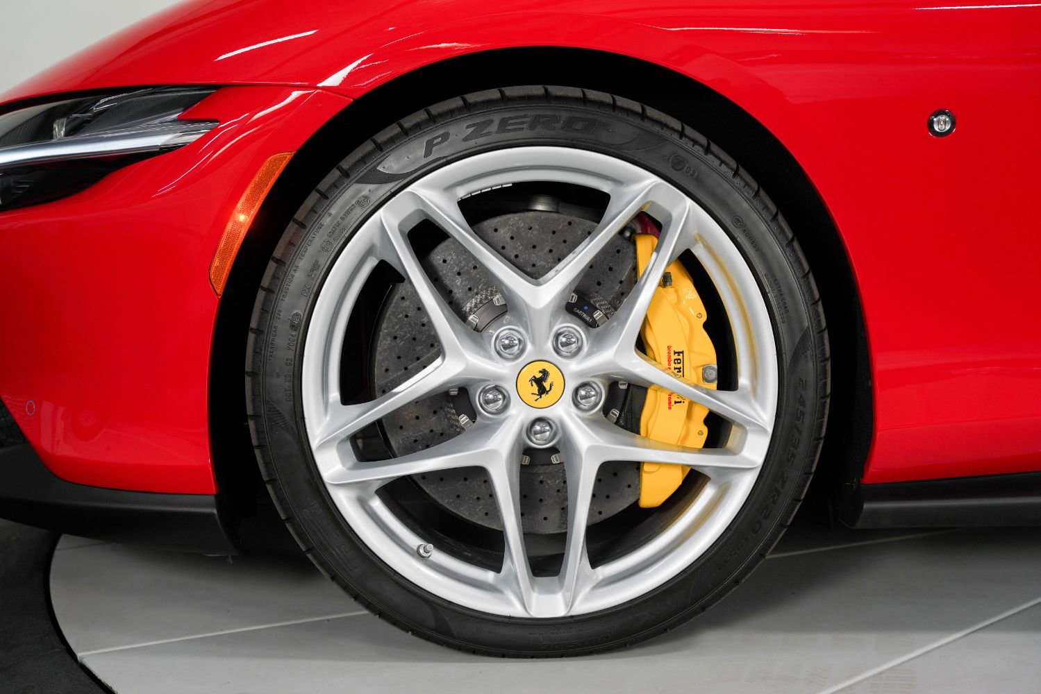 Used 2022 Ferrari Roma image 17