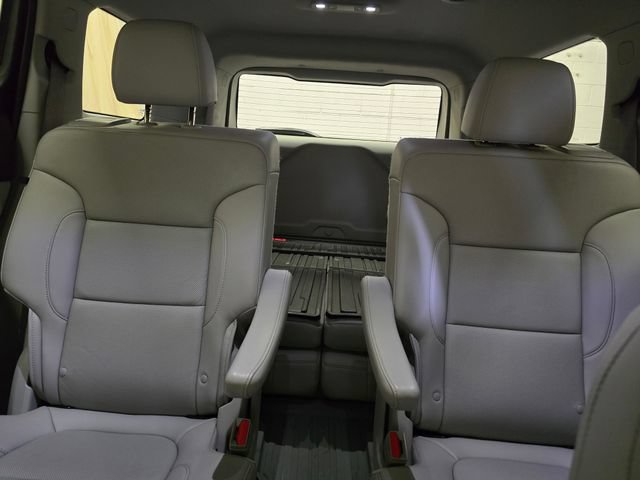 Used 2023 GMC Acadia SLT w/ Preferred Package AWD/4WD image 28