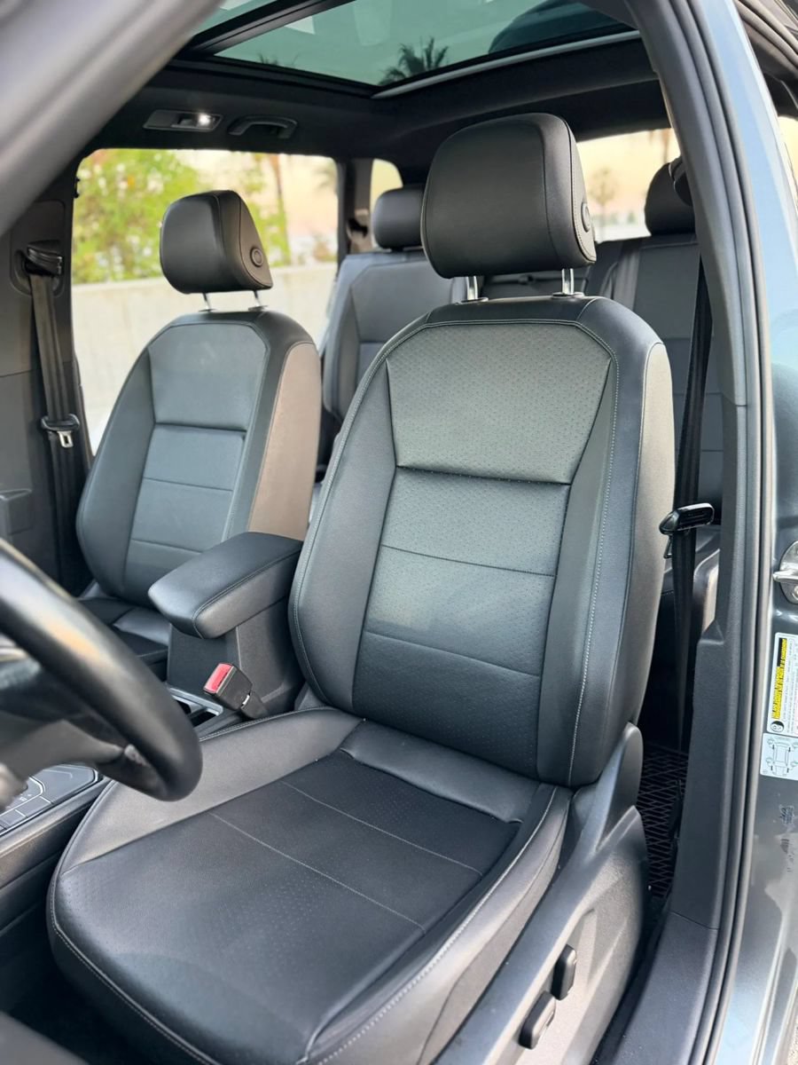 Used 2019 Volkswagen Tiguan SEL Premium R-Line FWD image 15