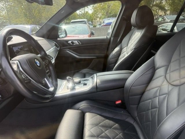 Used 2023 BMW X5 xDrive40i AWD/4WD image 3
