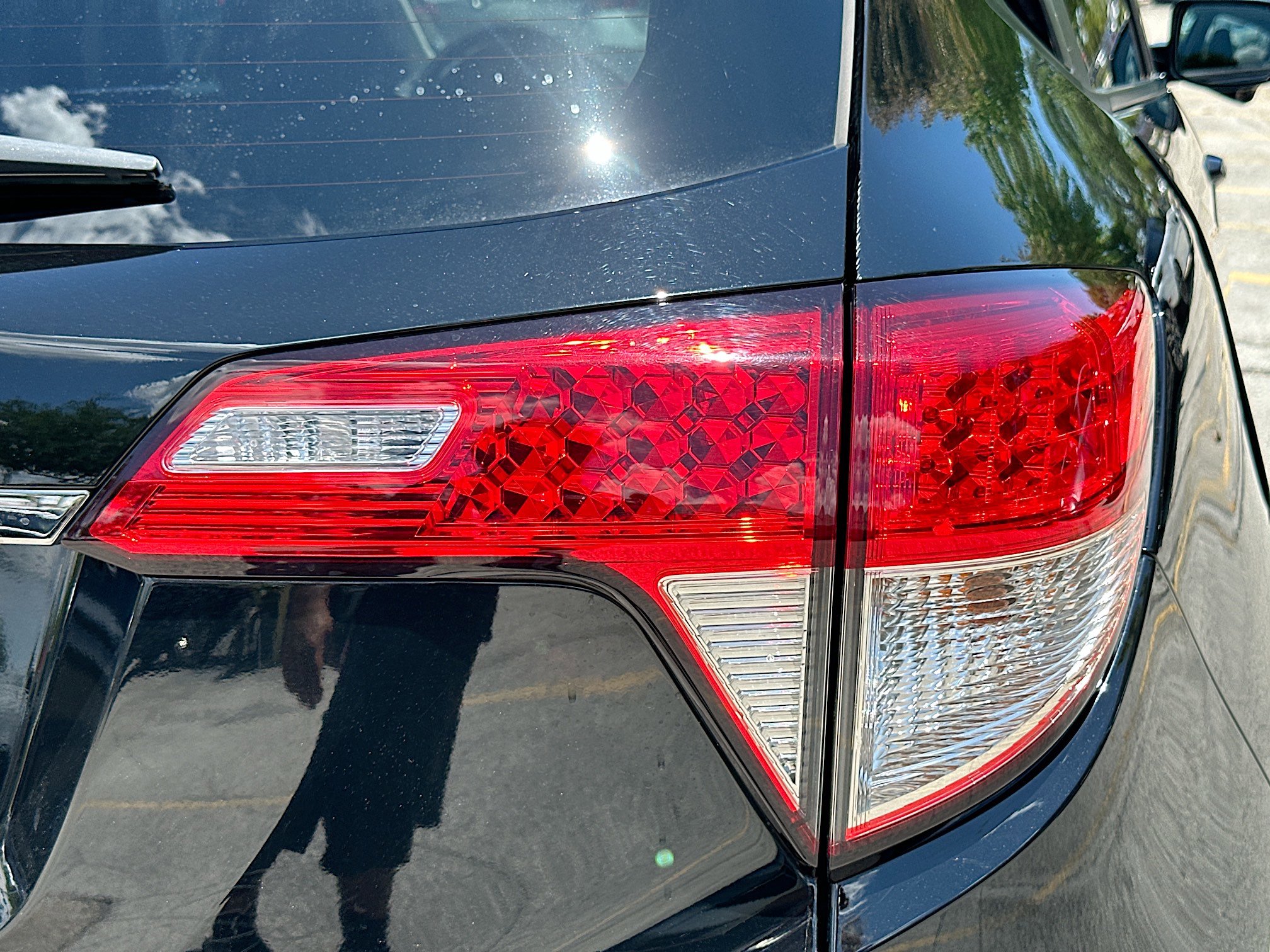 Used 2022 Honda HR-V EX-L image 30