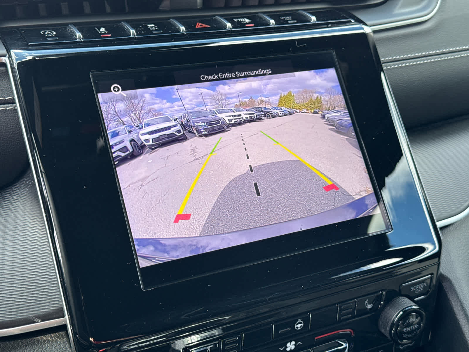 Used 2025 Jeep Grand Cherokee L Laredo w/ Luxury Tech Group I AWD/4WD image 24