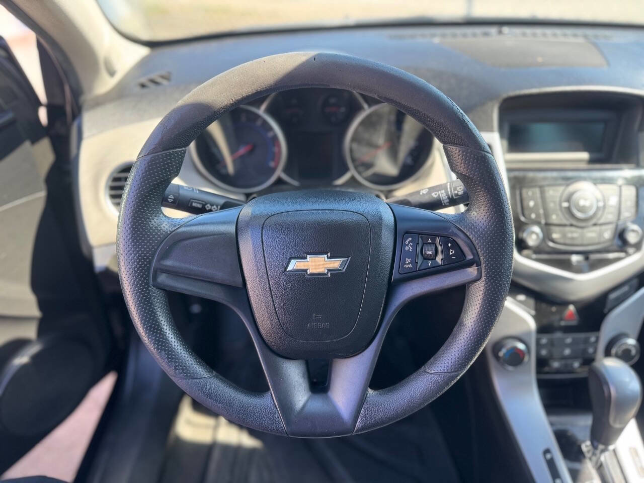 Used 2016 Chevrolet Cruze LS FWD image 12