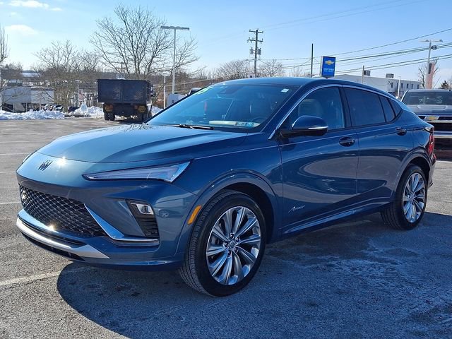 Certified 2025 Buick Envista Avenir image 3